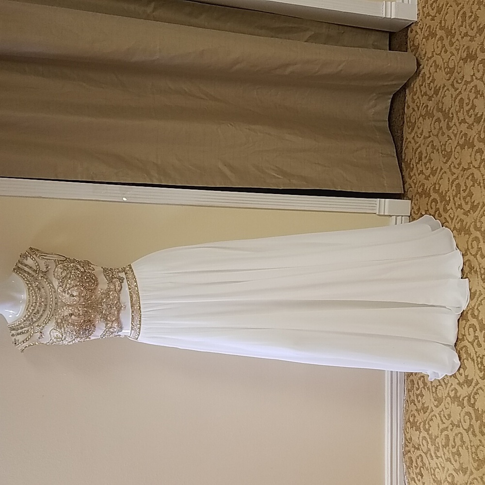 Shail K size 0 2 piece prom dress